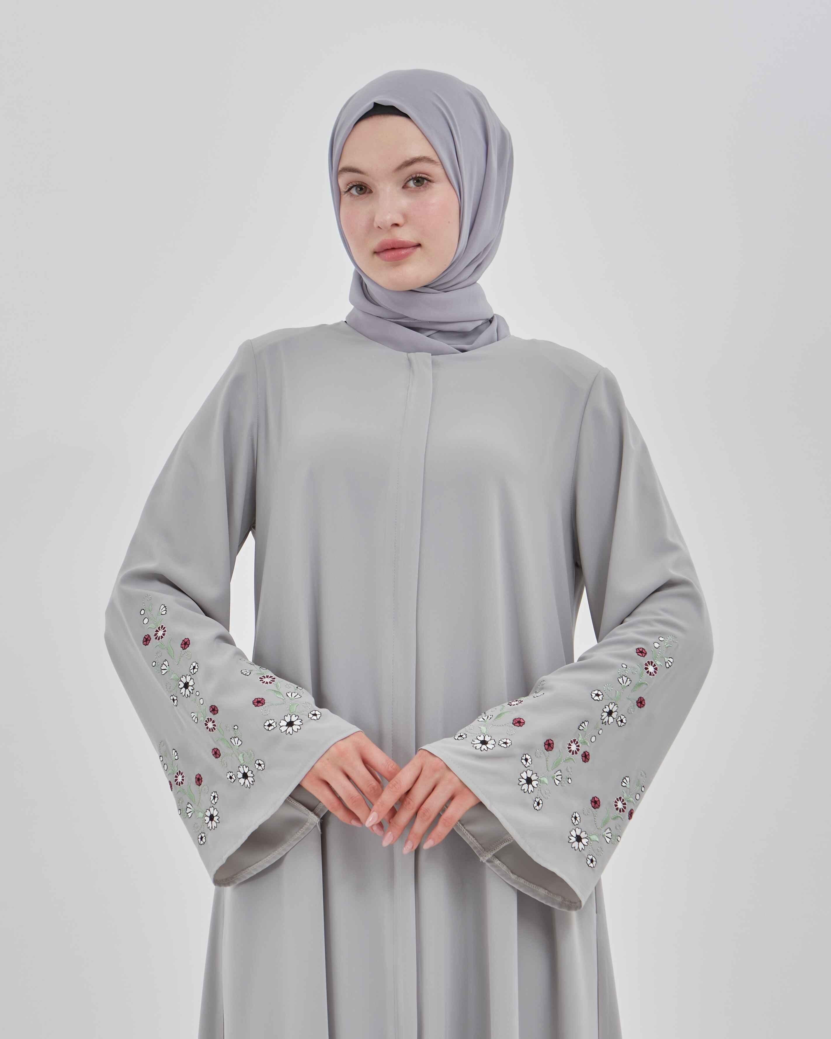 Kolları Çiçek Nakışlı Valon Kollu Ferace Gri | 2024824
