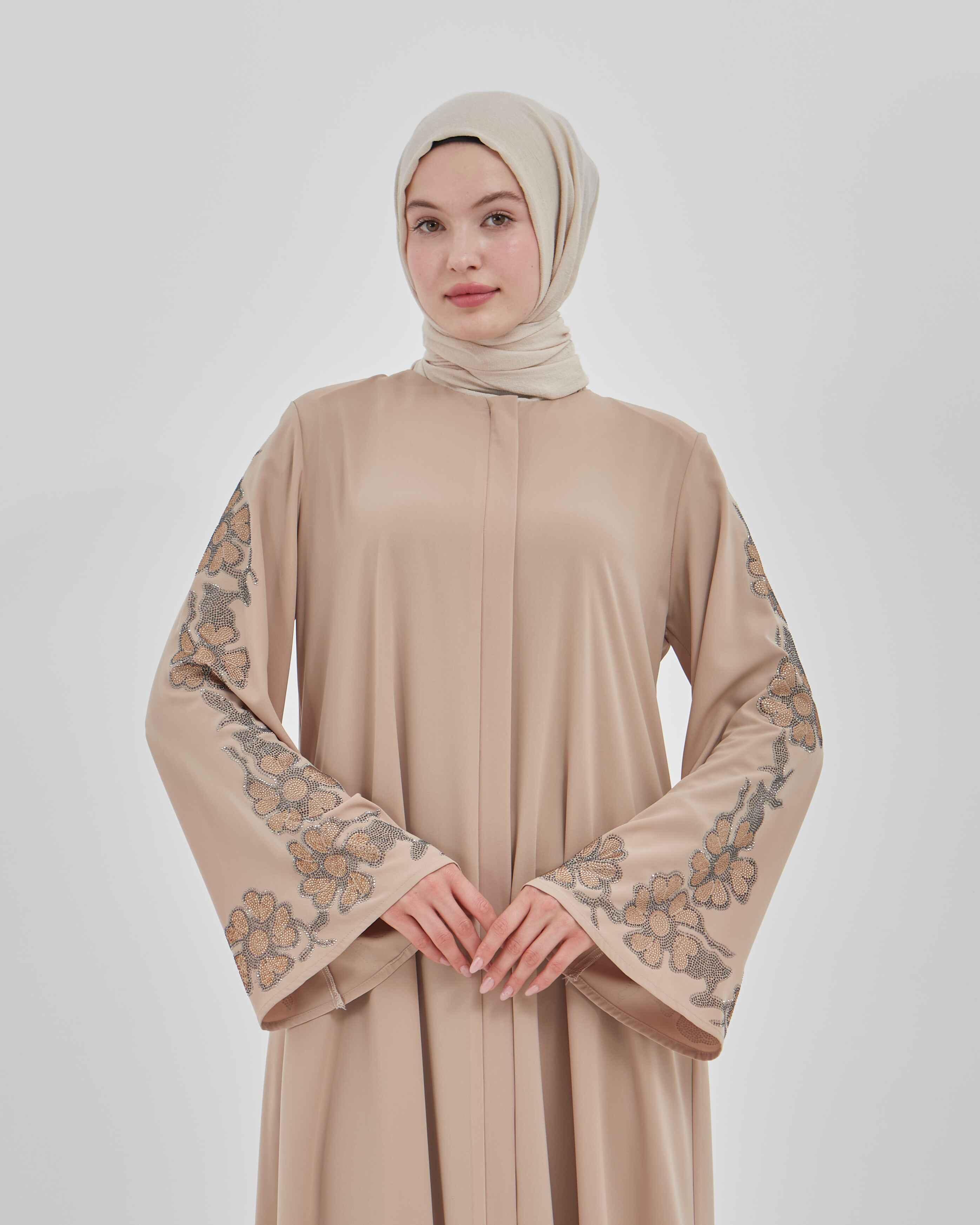 Kolları Çiçek Desenli Taş İşlemeli Valon Kollu Ferace Vizon | 20241023