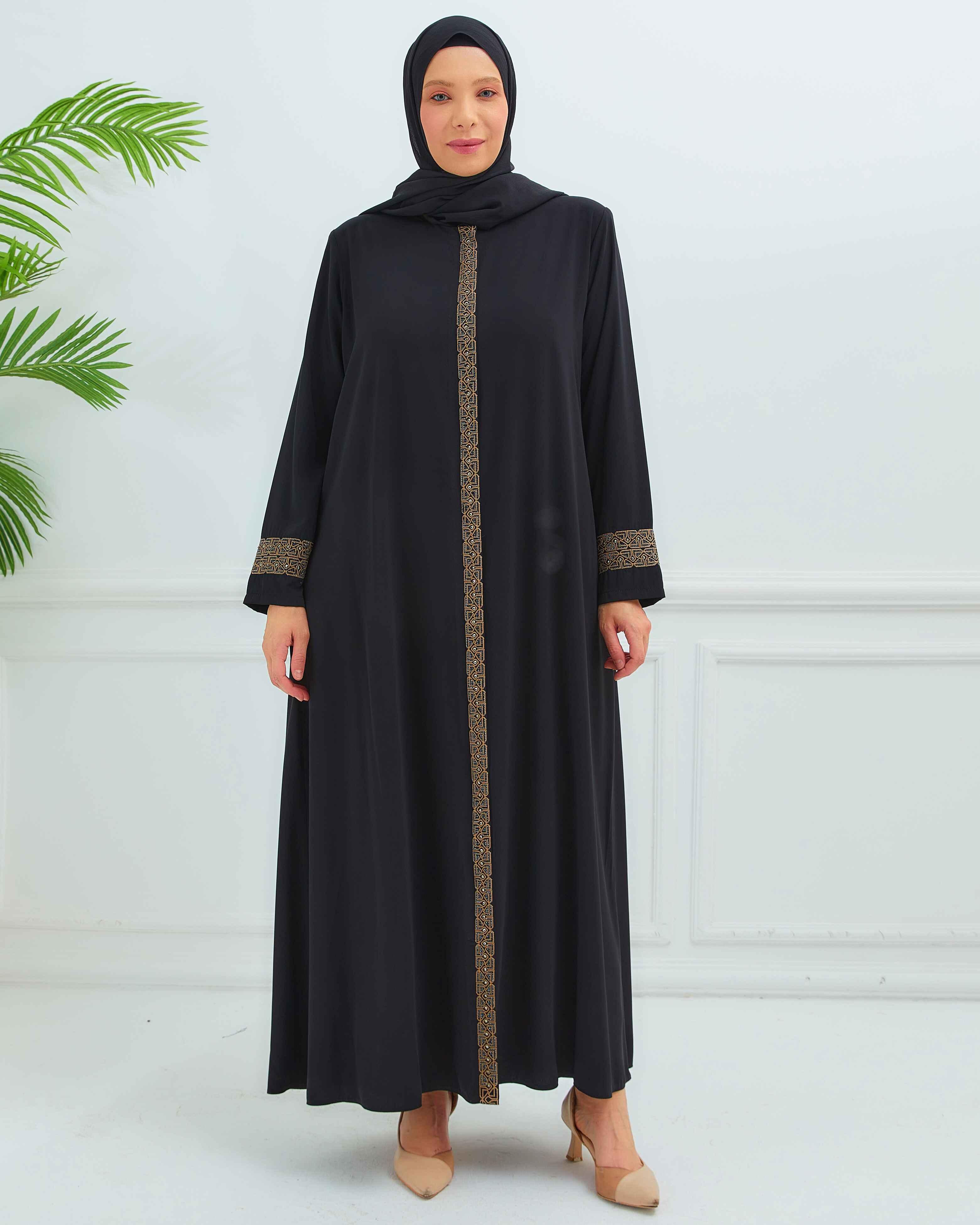 Önü Ve Bilekleri Nakışlı Büyük Beden Ferace Siyah | 204191