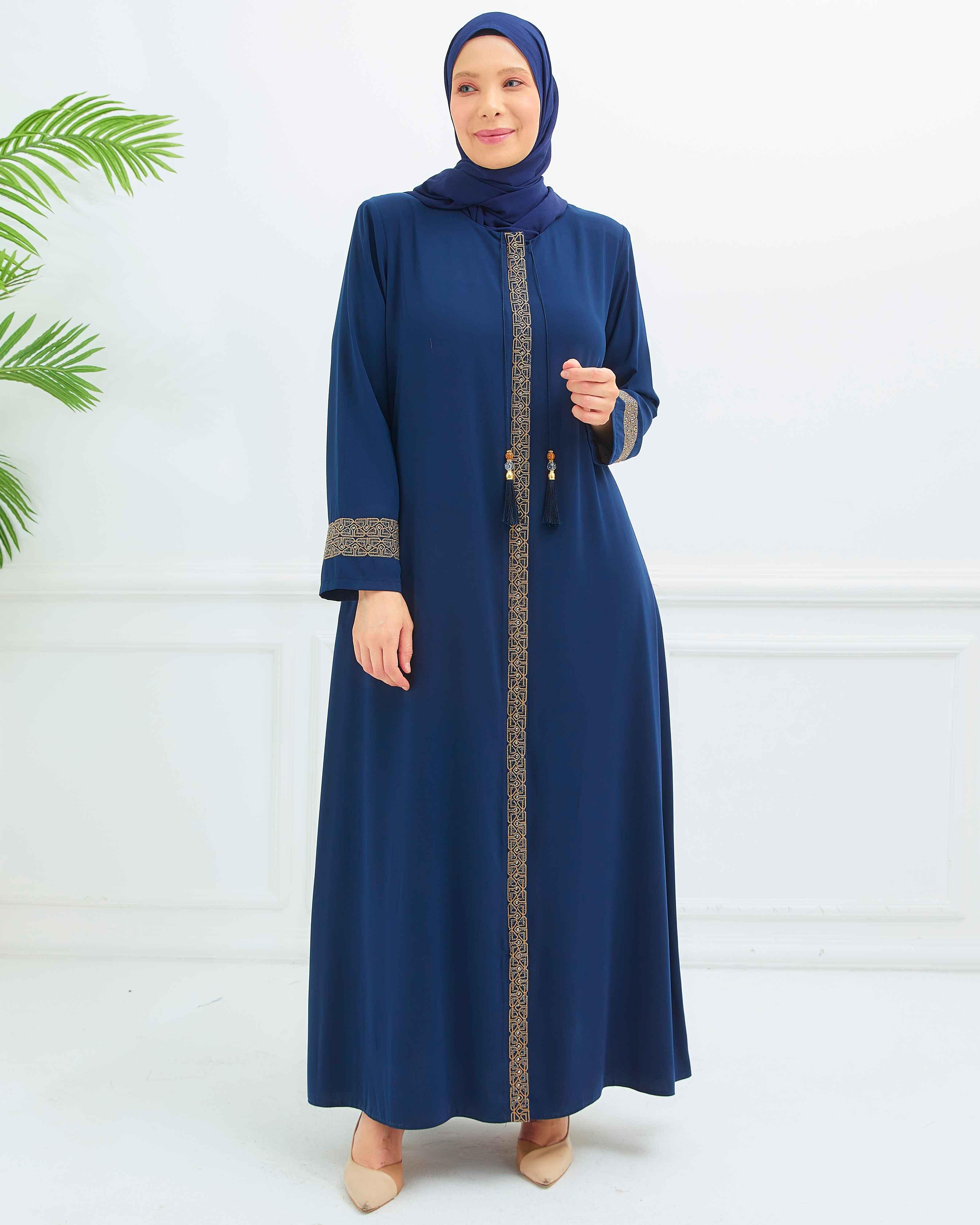 Önü Ve Bilekleri Nakışlı Büyük Beden Ferace Lacivert | 204195