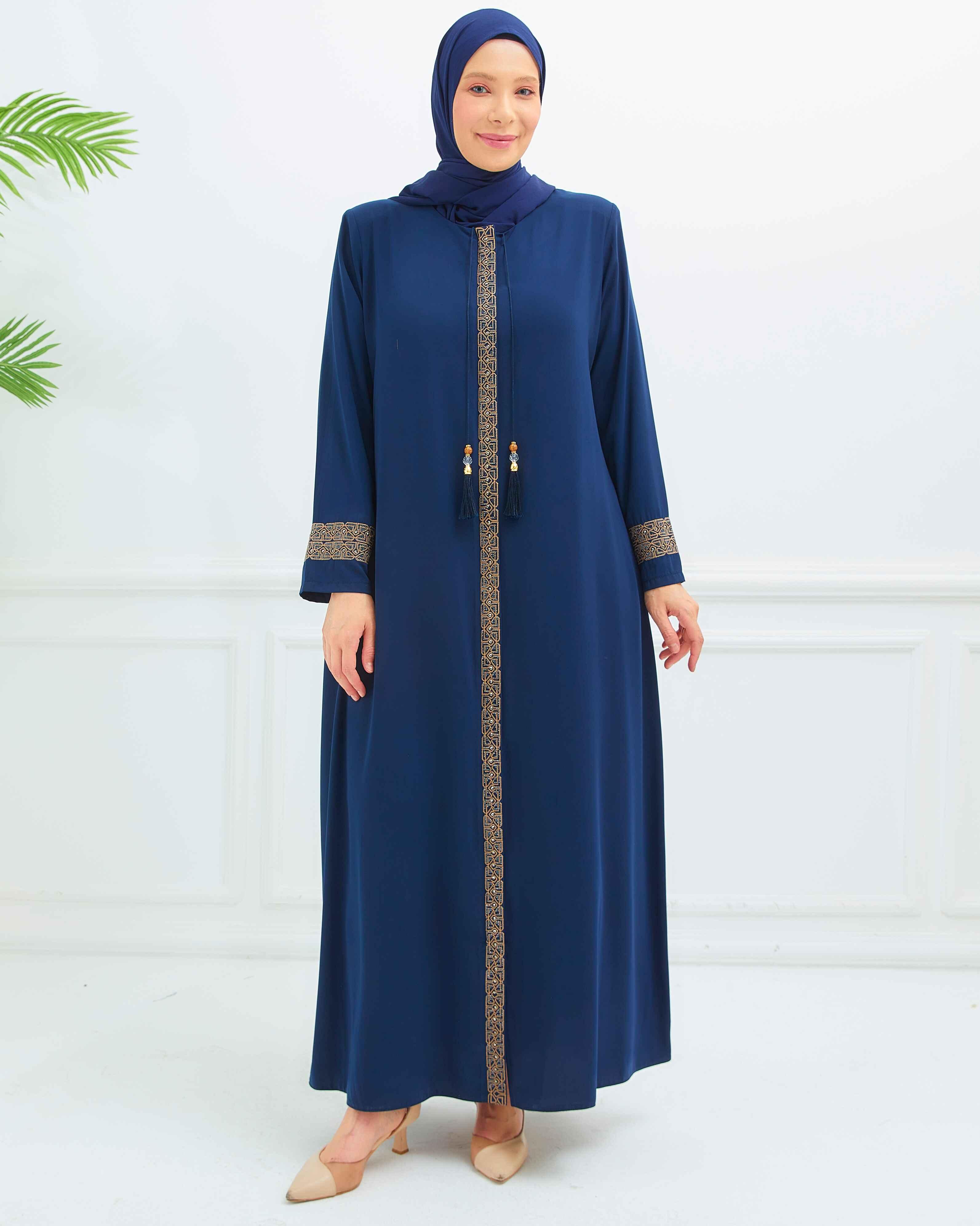 Önü Ve Bilekleri Nakışlı Büyük Beden Ferace Lacivert | 204195