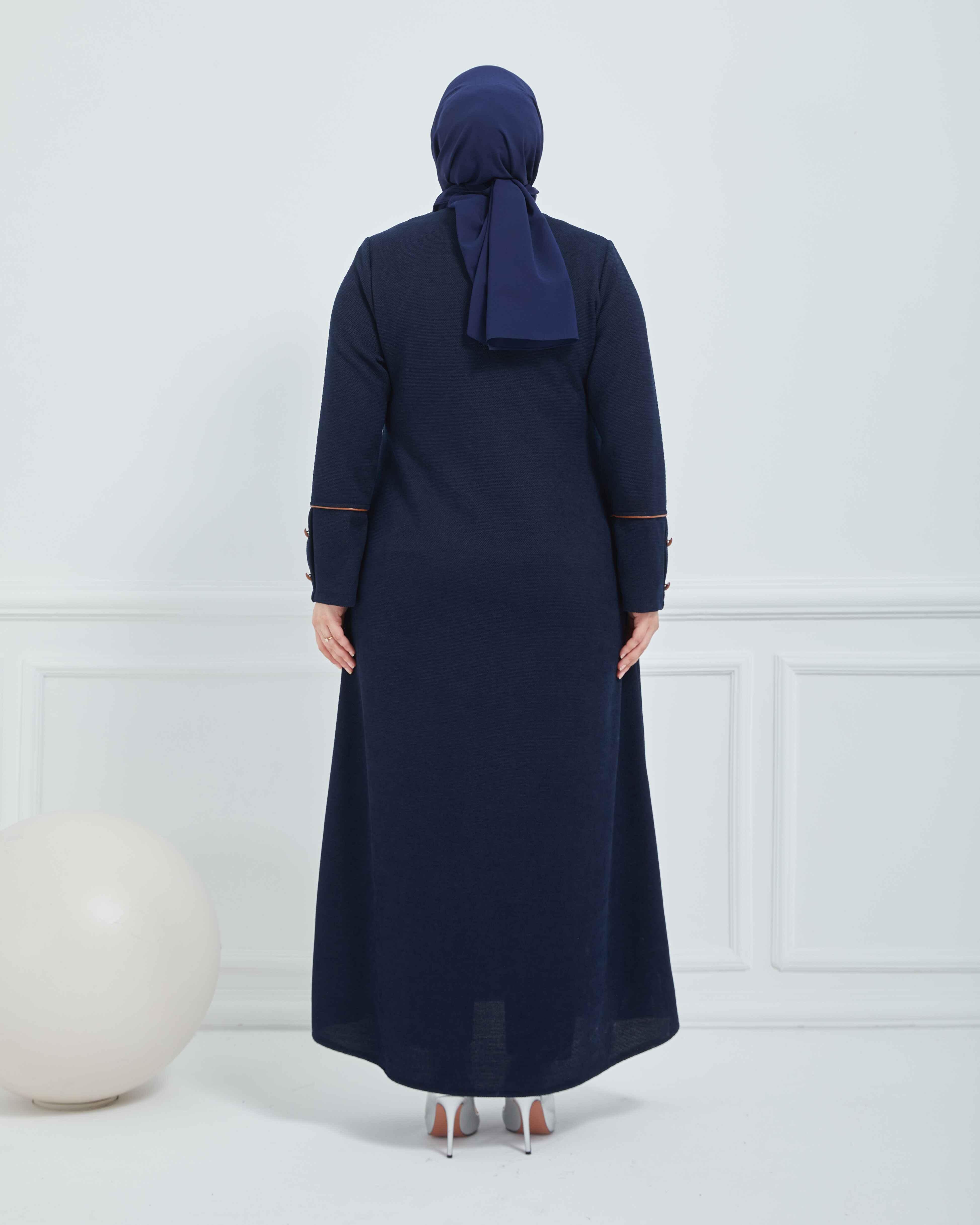 Önü ve Bilekleri Düğme Detaylı Biyeli Mevsimlik Ferace Lacivert | K208525