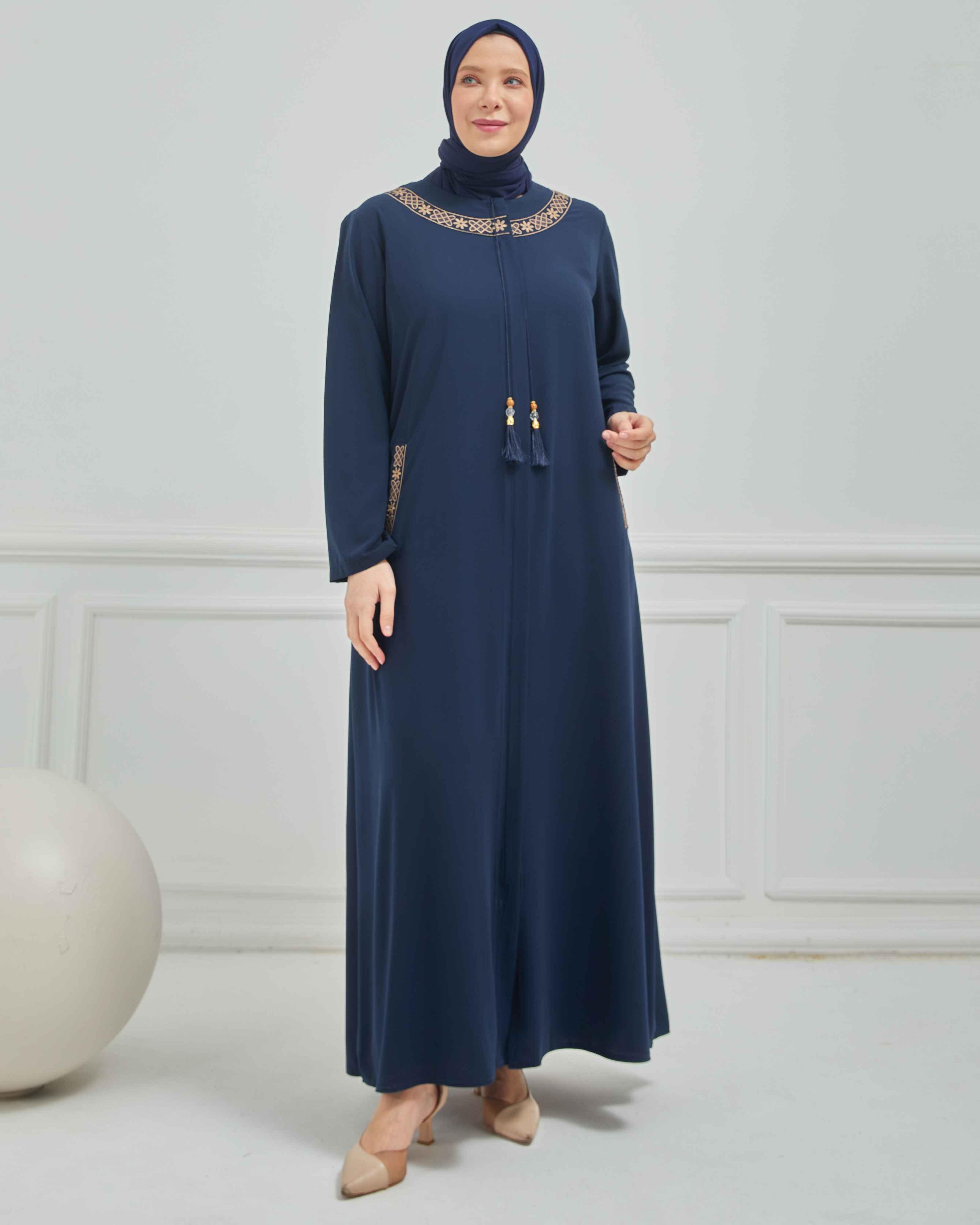 Önü Ve Cebi Nakışlı Büyük Beden Ferace Lacivert | 204165