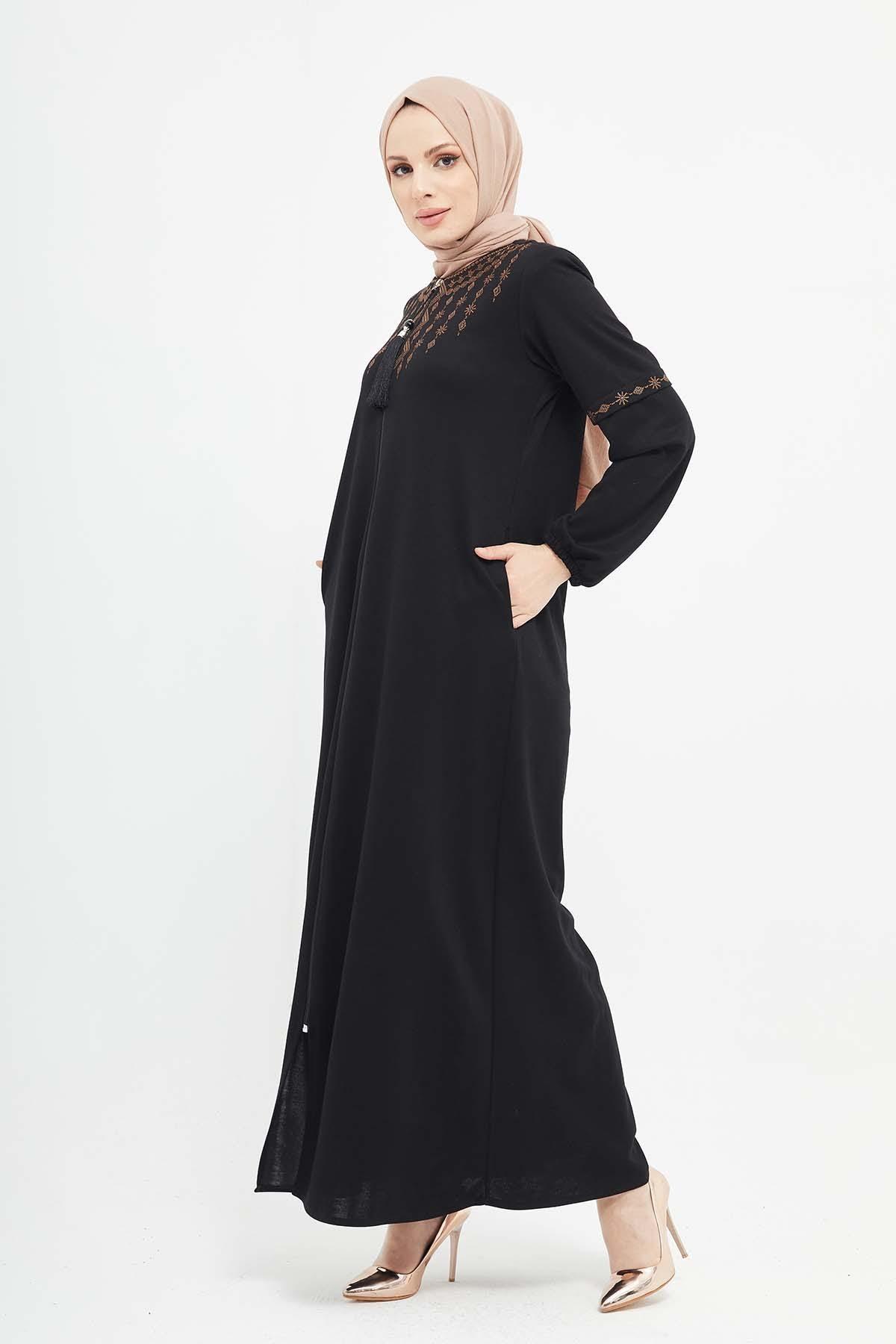 Önü ve kolu Nakışlı bileği lastikli Kışlık Ferace Siyah | 2051K-1 - MODALALE