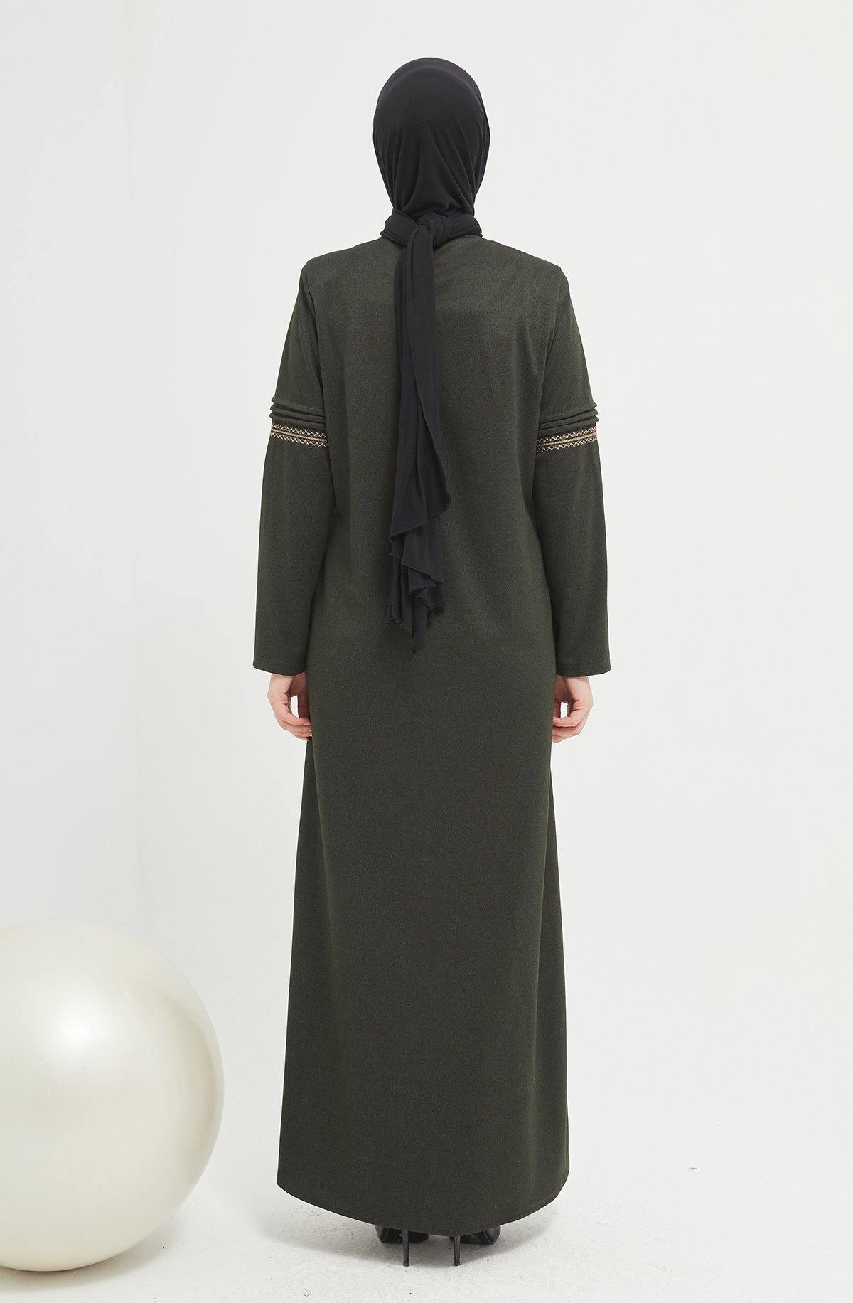 Önü ve Kolları Pileli ve Düğme Detaylı Kışlık Ferace Haki | 2040K-9 - MODALALE