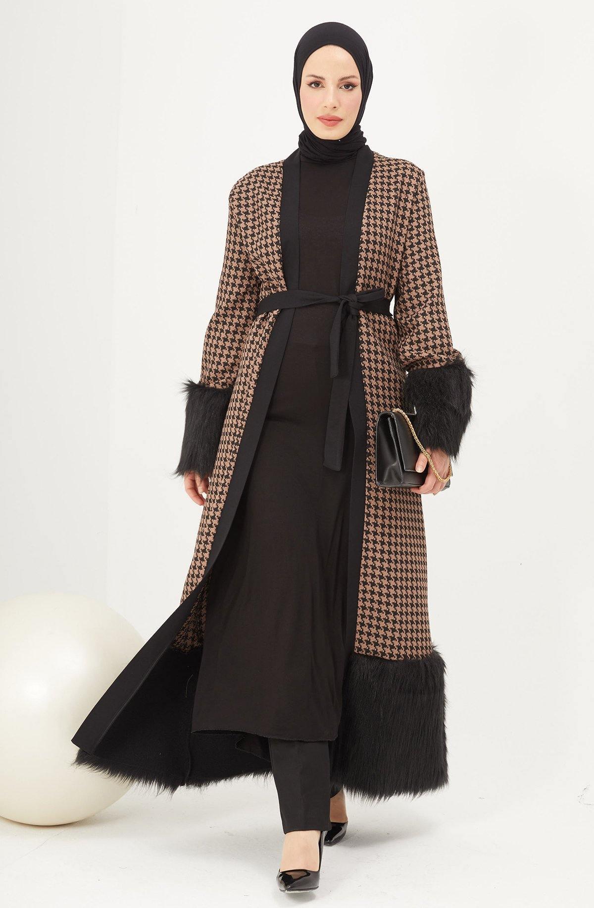Kolları ve Etek  Kısmı Kürklü Kap Kahverengi | 9009-30 - MODALALE