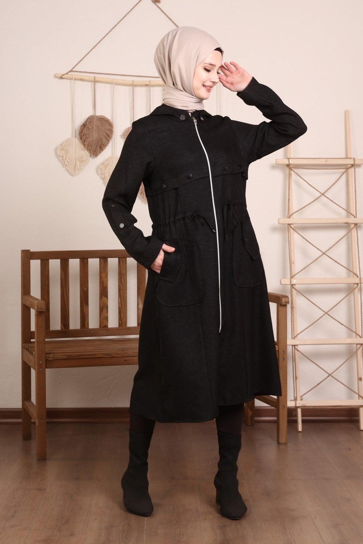 Kapşonlu Ve Kulgözü Detaylı Kap Siyah | 9012-1